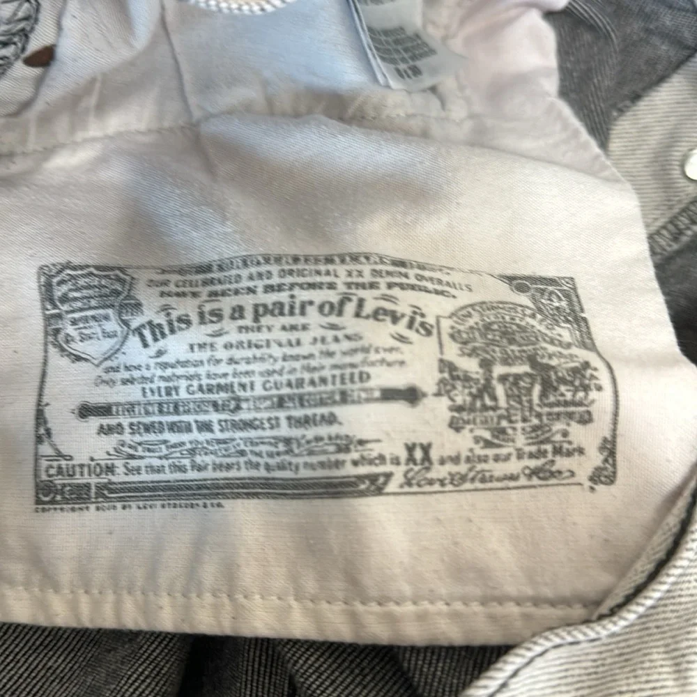 Levis Button Fly 501 Straight Fit Jeans Men's 40/30 Actual 38/28‎ Light Gray